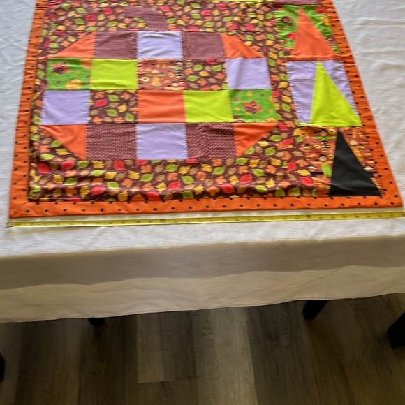 HAND CRAFTED QUILTED - Picture 7 of 7